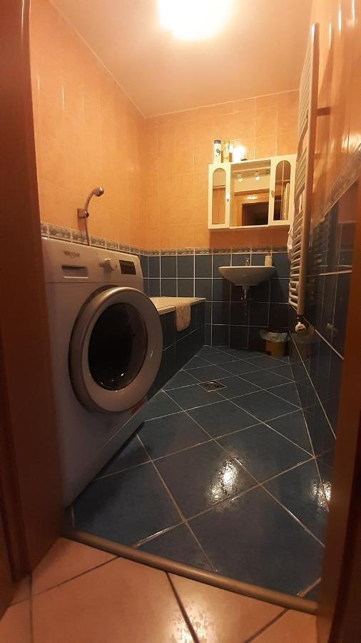 Elizabet Apartman A Belvarosban Szarvas Exteriör bild